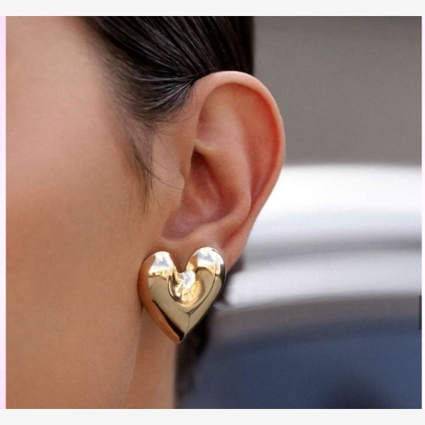 Heart Gold hoops